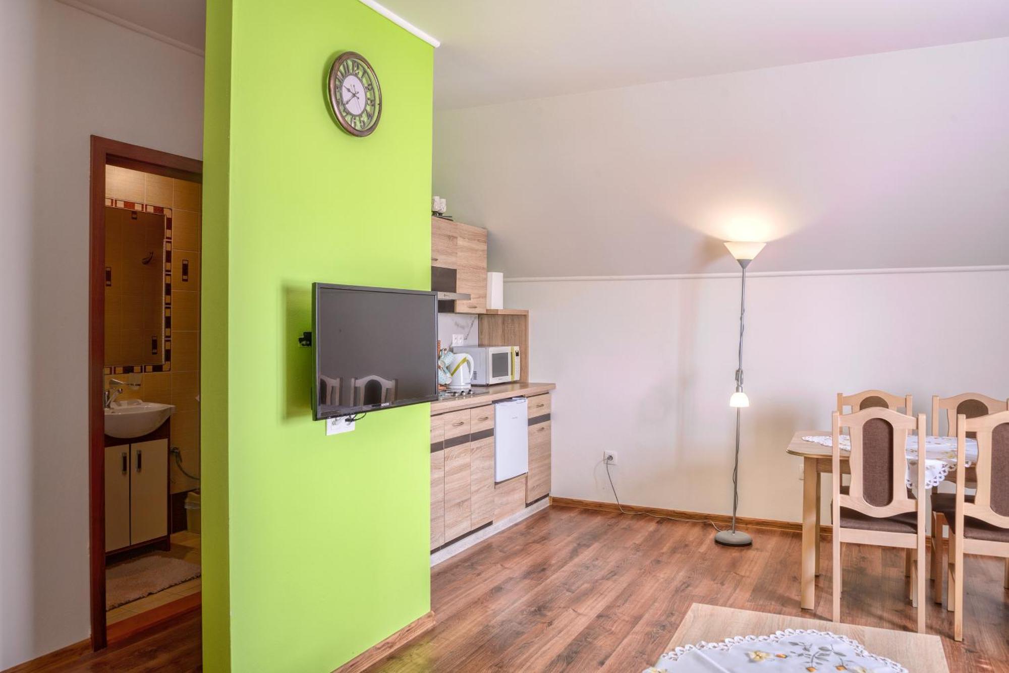 Vela Apartment Maly Slavkov Екстериор снимка